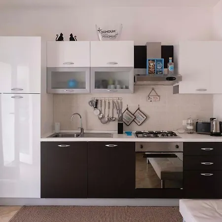 Cefalù, - Moderno Vicino Al Mare Lascari